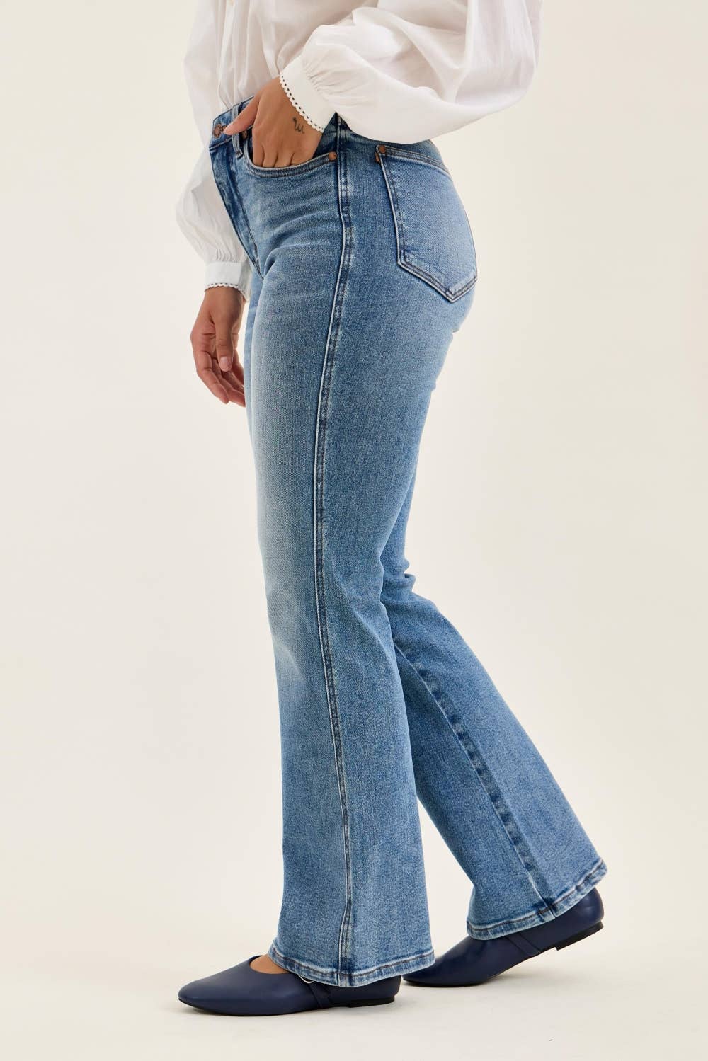 HW T.C. DAISY Bootcut MD Instant Classic Indigo - LONG)