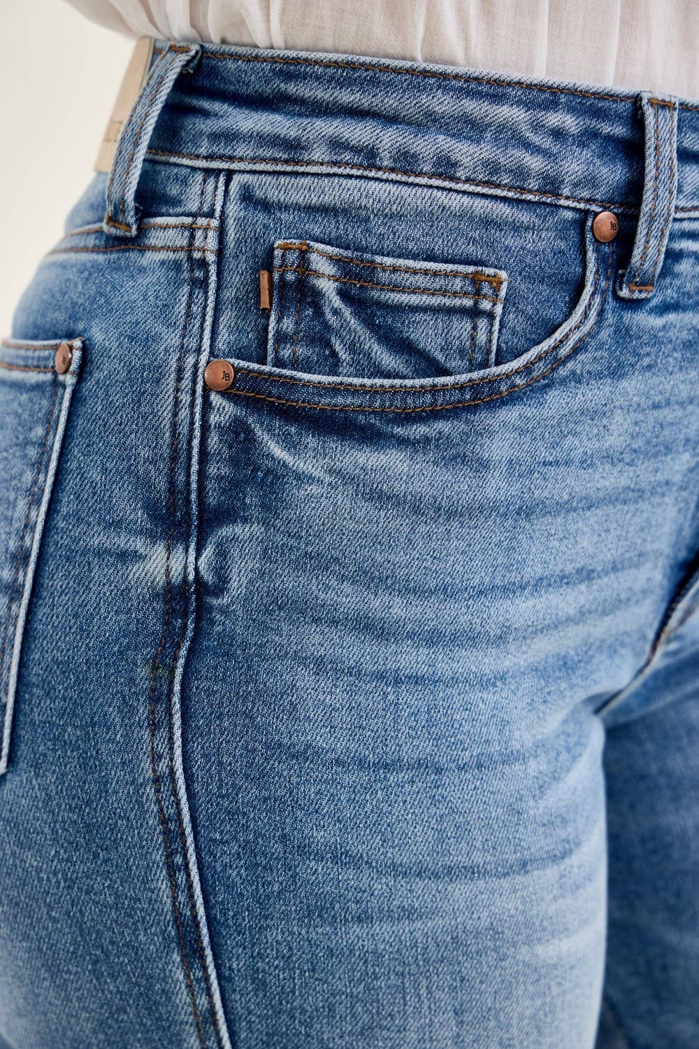 HW T.C. DAISY Bootcut MD Instant Classic Indigo - LONG)