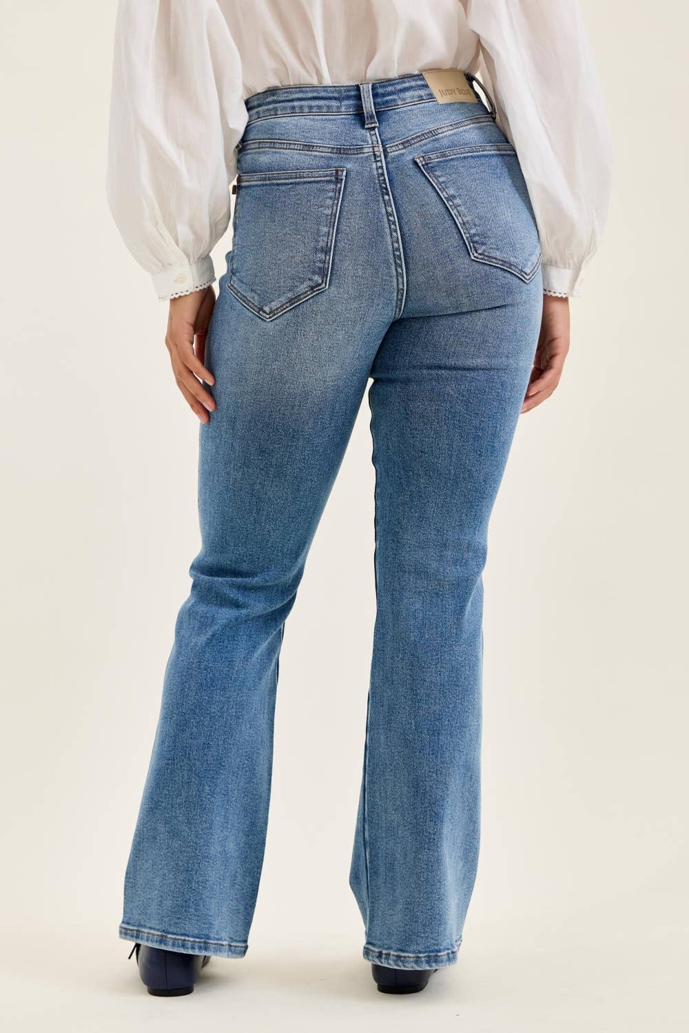HW T.C. DAISY Bootcut MD Instant Classic Indigo - LONG)