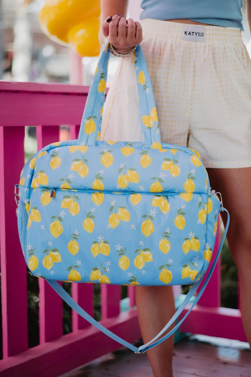 Zesty Lemons Weekend Bag